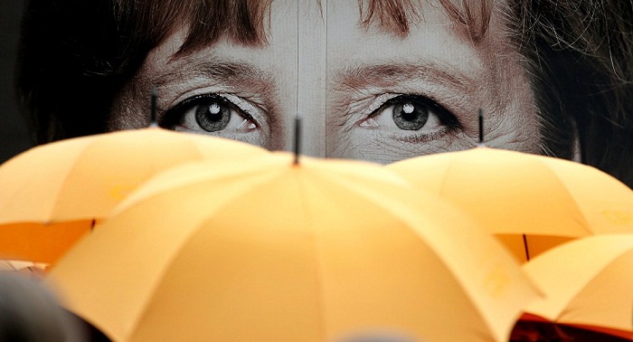 Les Allemands disent en avoir assez de Merkel